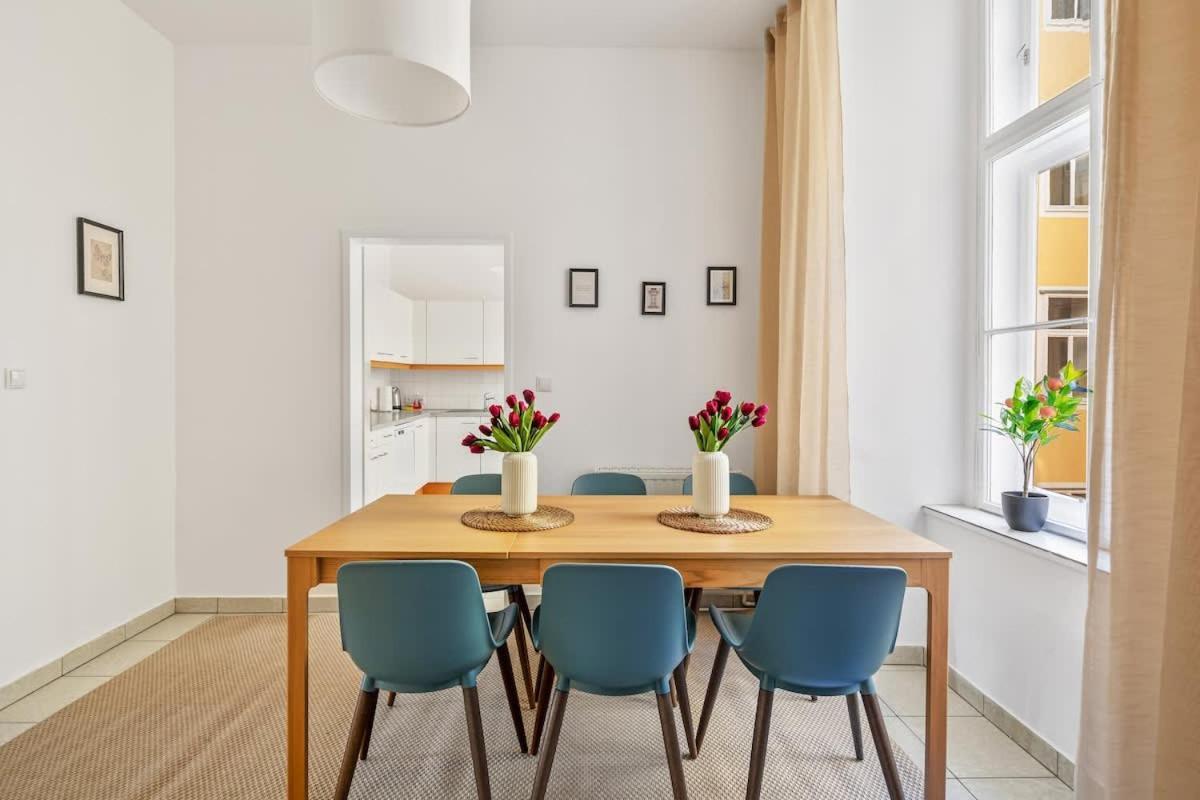 Apartment 3 Bedrooms I 110 Square Meter I Walk To Sights Wien