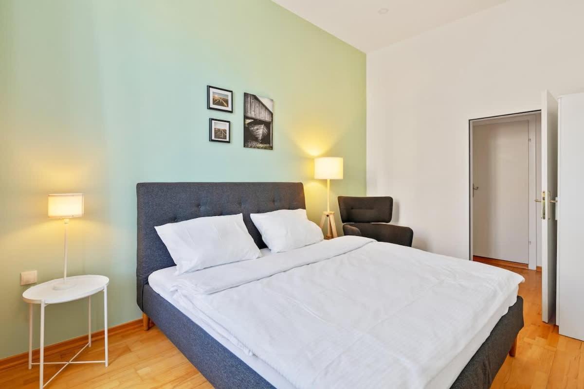 3 Bedrooms I 110 Square Meter I Walk To Sights Wien