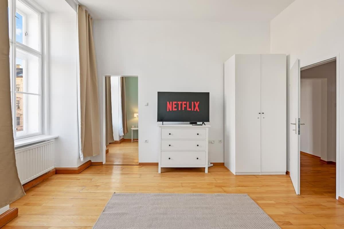 Apartment 3 Bedrooms I 110 Square Meter I Walk To Sights Wien